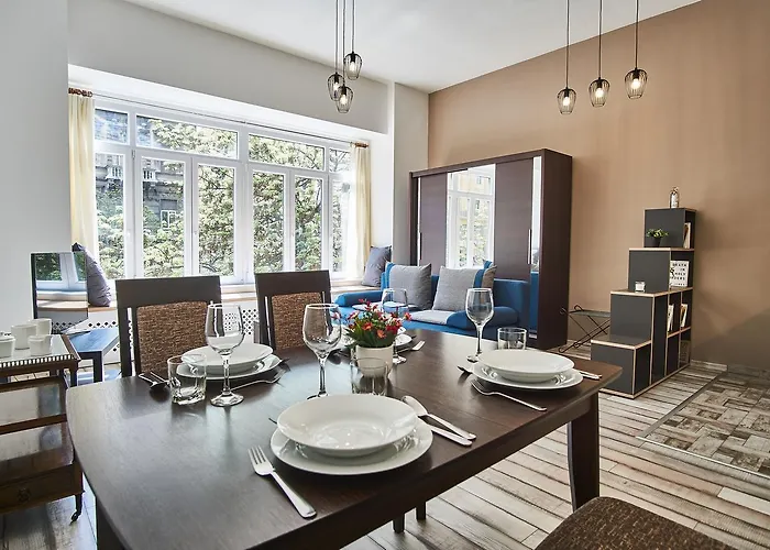 Singer | * Budapesta